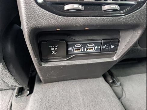 Used 2024 Jeep Grand Cherokee Limited 4xe AWD/4WD image 17