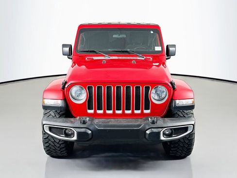 Used 2019 Jeep Wrangler Unlimited Sahara AWD/4WD image 2