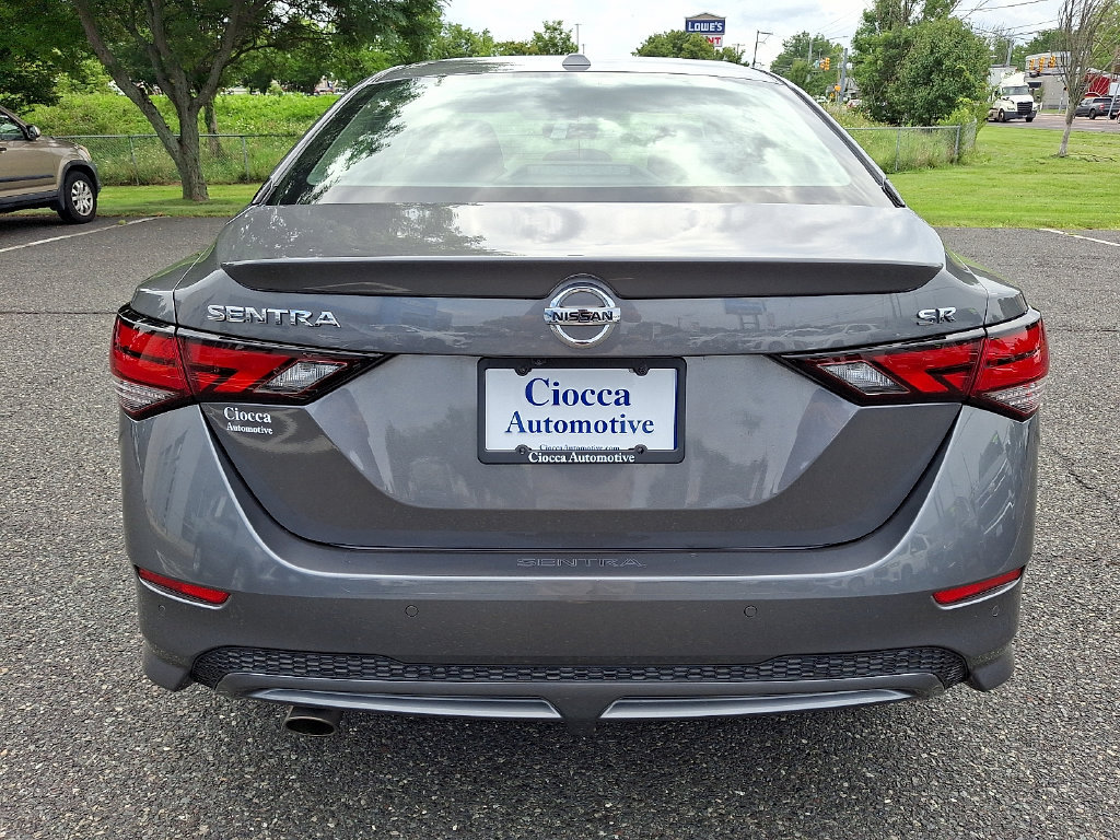 Used 2023 Nissan Sentra SR w/ Electronics Package FWD image 3