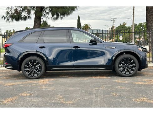 Used 2026 MAZDA CX-90 3.3 Turbo S w/ Premium Package AWD/4WD image 4