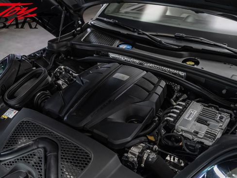 Used 2022 Porsche Macan GTS AWD/4WD image 51