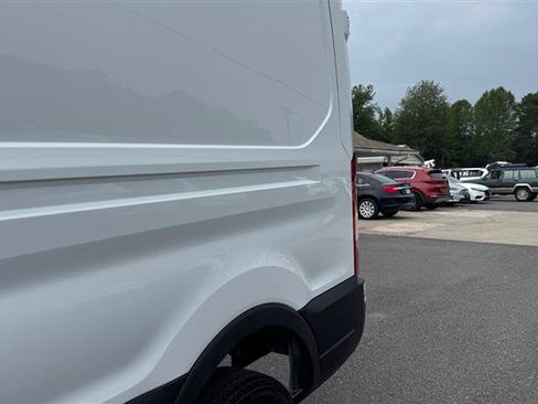 Used 2023 Ford E-Transit Medium Roof RWD image 17