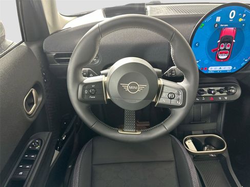 Used 2025 MINI Cooper S FWD image 17