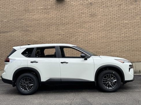 New 2026 Nissan Rogue Dark Armor AWD/4WD image 4