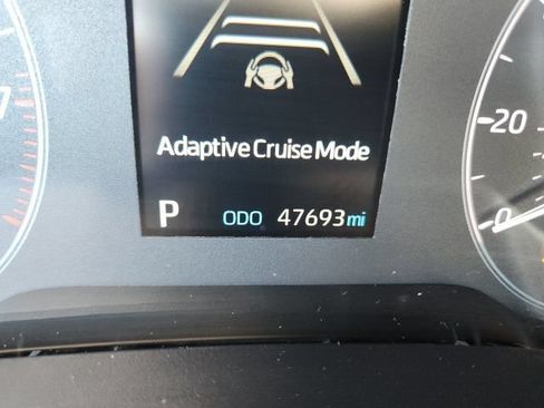 Used 2024 Toyota Corolla LE FWD image 11