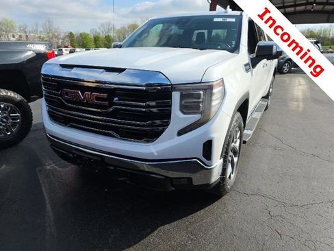 Used 2023 GMC Sierra 1500 SLT w/ SLT Premium Package image 3
