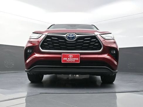 Used 2021 Toyota Highlander Limited AWD/4WD image 31