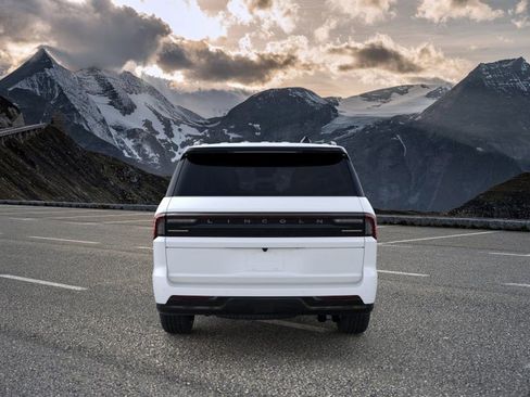 New 2026 Lincoln Navigator Black Label image 5