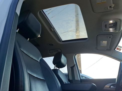 Used 2019 Chevrolet Traverse Premier w/ Redline Edition FWD image 13