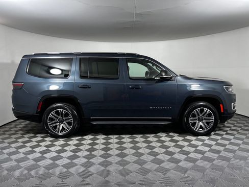 Used 2024 Jeep Wagoneer Series II AWD/4WD image 4