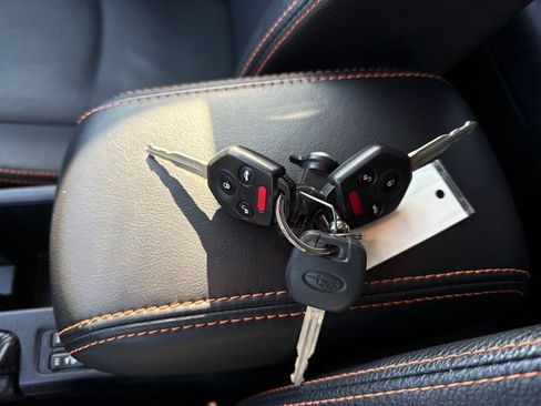 Used 2017 Subaru Crosstrek 2.0i Limited w/ Popular Package #2 image 6