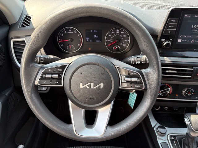 Used 2022 Kia Seltos LX AWD/4WD image 24