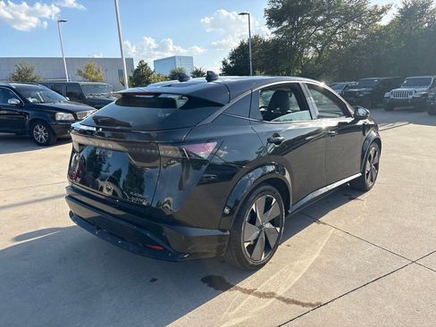 Used 2023 Nissan Ariya AWD/4WD image 5