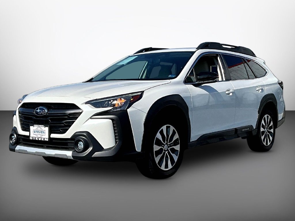 Used 2025 Subaru Outback Limited AWD/4WD image 3