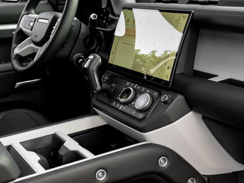 New 2026 Land Rover Defender 110 X-Dynamic SE AWD/4WD image 28