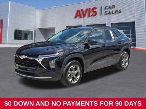 Used 2025 Chevrolet Trax LT w/ LT Convenience Package FWD image 1