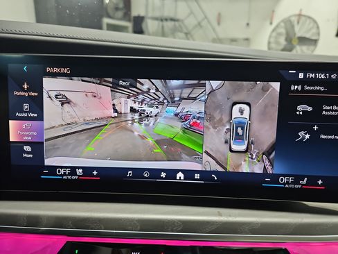 Certified 2025 BMW 750e xDrive image 26