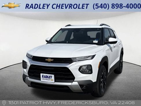 Used 2023 Chevrolet TrailBlazer LT w/ Convenience Package AWD/4WD image 1