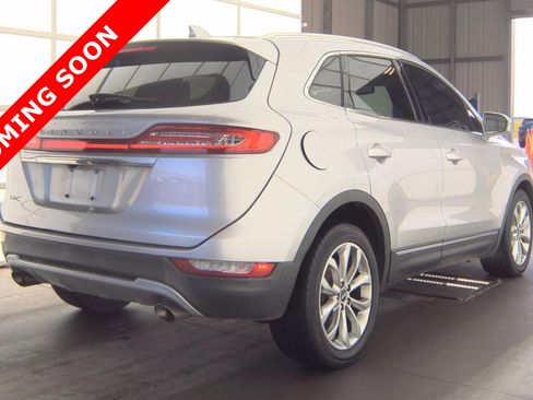 Used 2019 Lincoln MKC Select w/ Select Plus Package FWD image 4