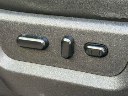 Used 2015 Ford F350 Platinum image 17