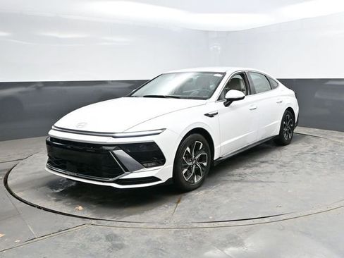 Used 2025 Hyundai Sonata SEL image 4