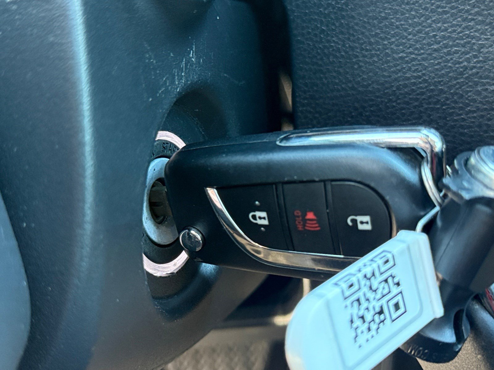 Used 2022 Toyota RAV4 LE AWD/4WD image 28