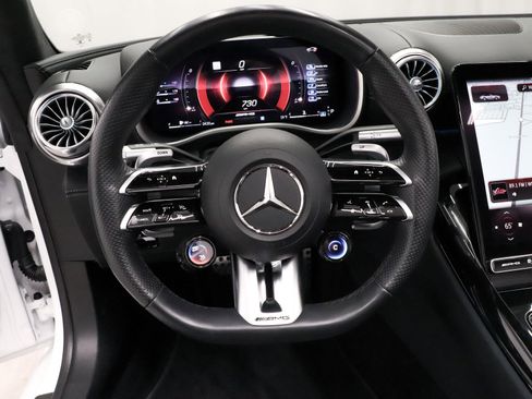 Used 2022 Mercedes-Benz SL 63 AMG 4MATIC image 29