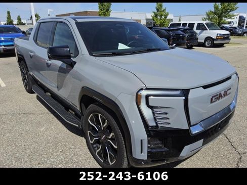Used 2026 GMC Sierra EV Denali AWD/4WD image 4