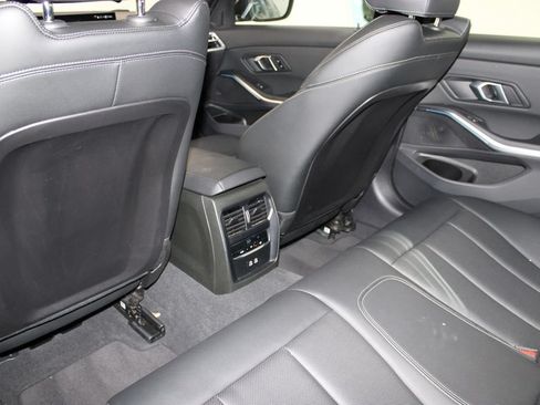 Used 2025 BMW 330i Sedan RWD image 23