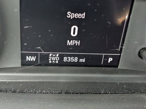 Used 2025 Chevrolet Silverado 1500 Custom image 9