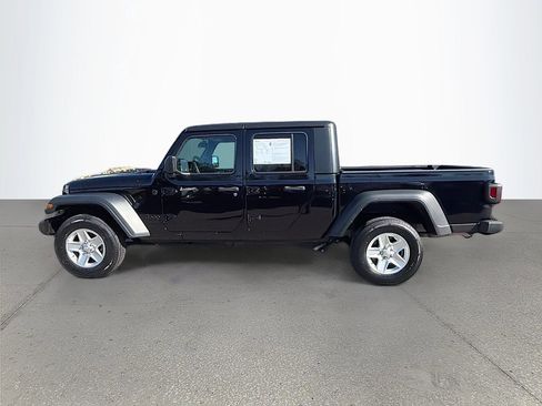 Used 2023 Jeep Gladiator Sport image 8