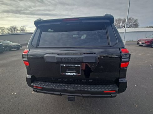 New 2025 Toyota 4Runner TRD Off-Road Premium image 4