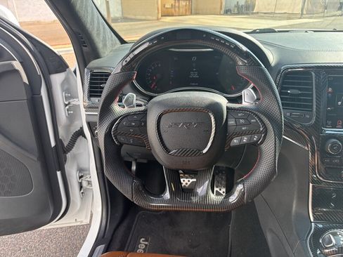 Used 2014 Jeep Grand Cherokee SRT AWD/4WD image 22