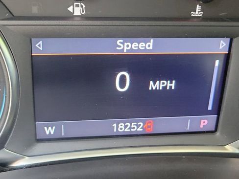 Certified 2024 Chevrolet Equinox LT FWD image 28