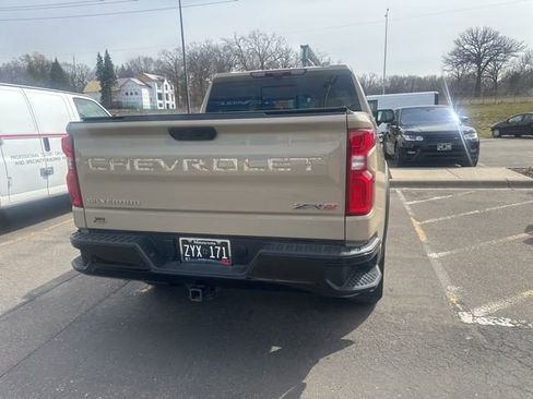 Used 2022 Chevrolet Silverado 1500 ZR2 w/ Technology Package image 15