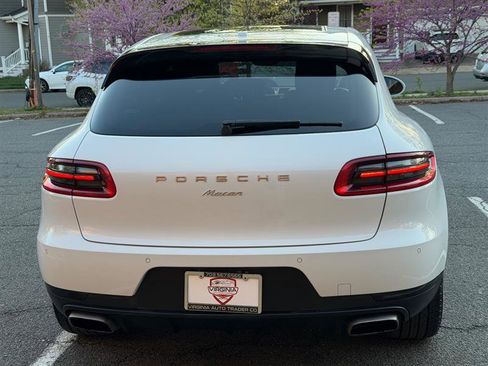 Used 2017 Porsche Macan AWD/4WD image 7
