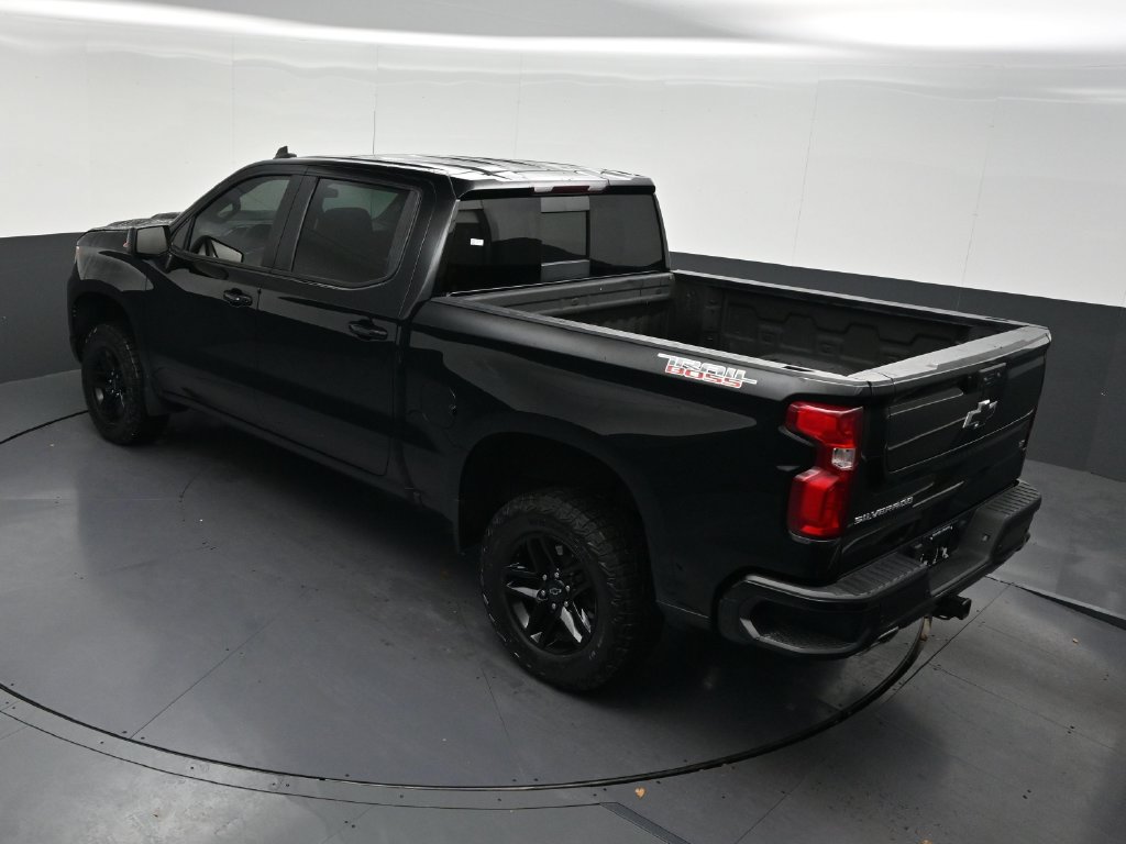 Used 2024 Chevrolet Silverado 1500 LT Trail Boss w/ LT Trail Boss Premium Package AWD/4WD image 14
