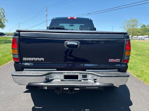 Used 2006 GMC Sierra 3500 SLE w/ Heavy-Duty Power Package AWD/4WD image 8