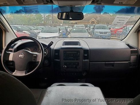 Used 2010 Nissan Titan SE RWD image 19