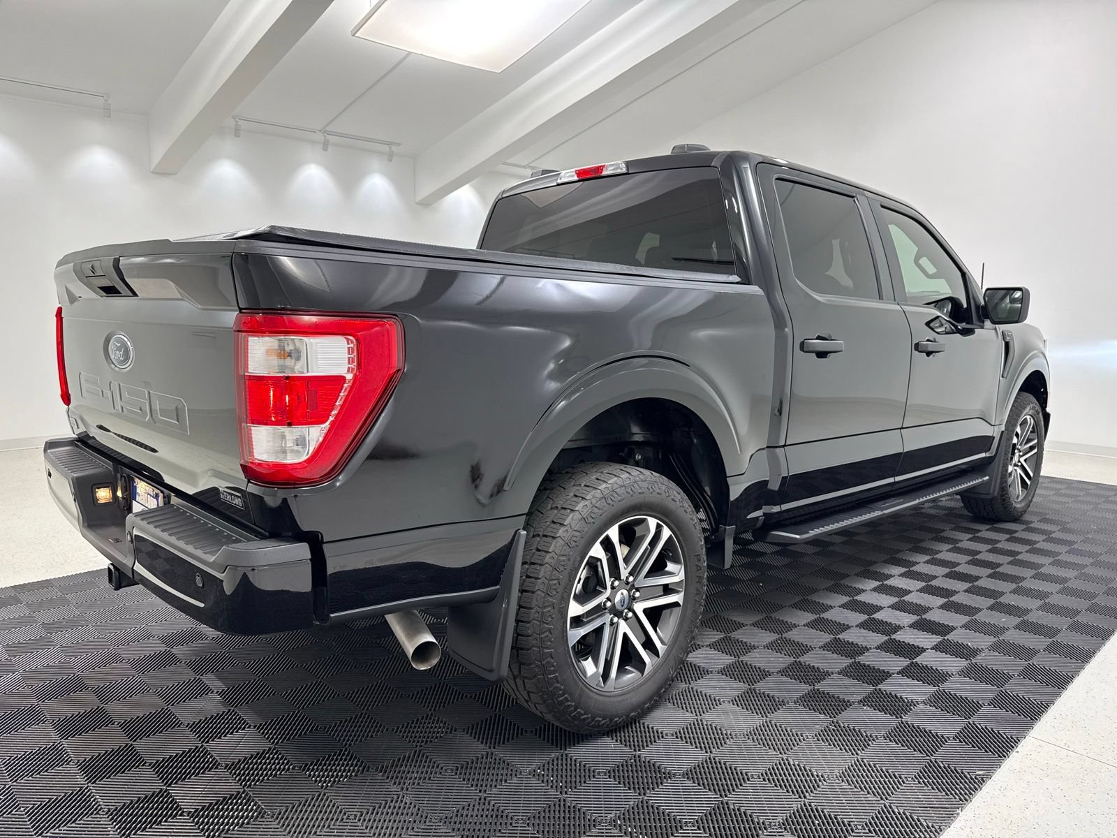Used 2023 Ford F150 XL w/ STX Appearance Package AWD/4WD image 5