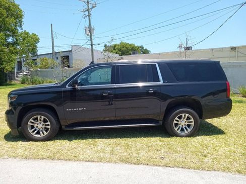 Used 2015 Chevrolet Suburban LT w/ Max Trailering Package image 6