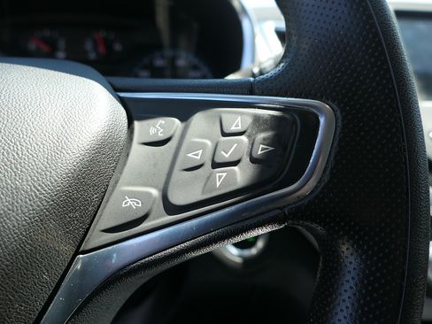 Used 2019 Chevrolet Equinox LS w/ LPO, Cargo Package FWD image 16