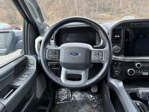 Used 2023 Ford F150 Lariat w/ Trailer Tow Package image 23