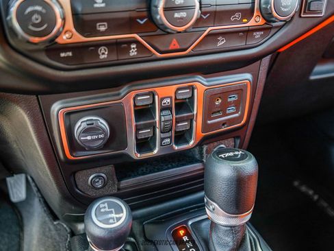 Used 2021 Jeep Wrangler Unlimited Sport AWD/4WD image 33