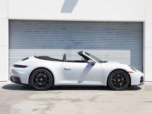 New 2026 Porsche 911 Carrera T RWD image 8