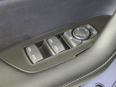 New 2026 Chevrolet Blazer LT w/ Convenience Package FWD image 24