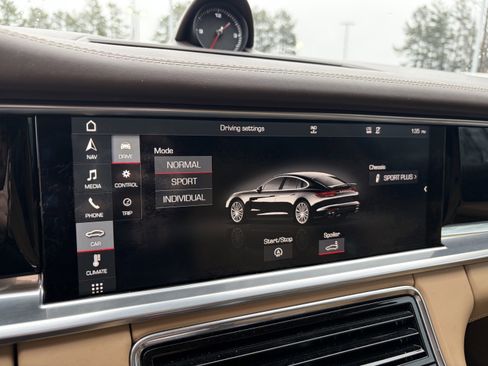 Used 2018 Porsche Panamera 4 w/ Premium Package Plus image 16