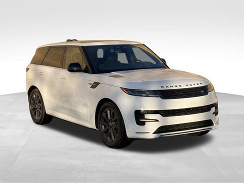 New 2025 Land Rover Range Rover Sport Dynamic SE image 3