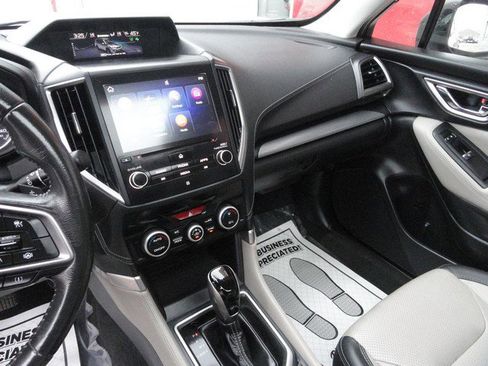 Used 2021 Subaru Forester Limited image 11