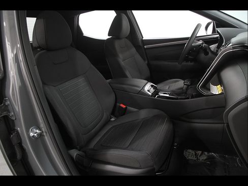 Certified 2024 Hyundai Santa Cruz SEL AWD/4WD image 17